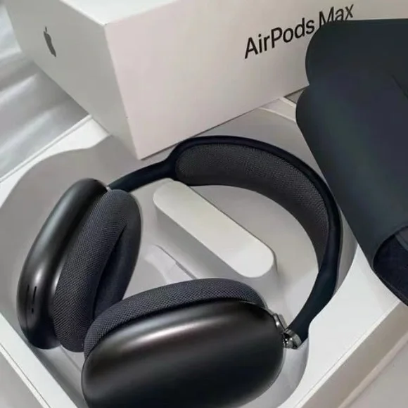Apple AirPods Max Black Headphones